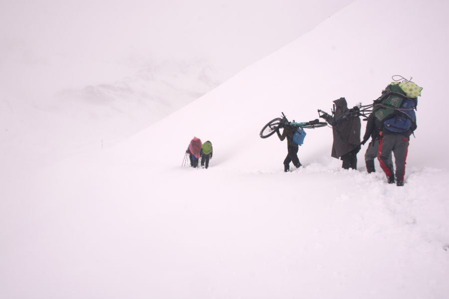 Cycling in Annapurna Circuit Trek 